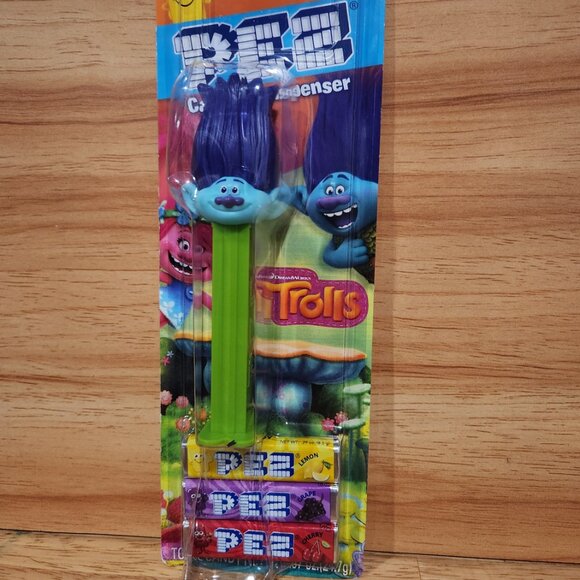 Pez Lot 3 TROLLS ~ DJ Suki, Poppy, Branch Pez Dispensers Carded Released 2024 - Picture 6 of 9